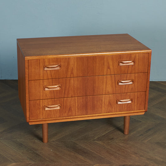 Fresco 3段チェスト / カスタム ウッドレッグ