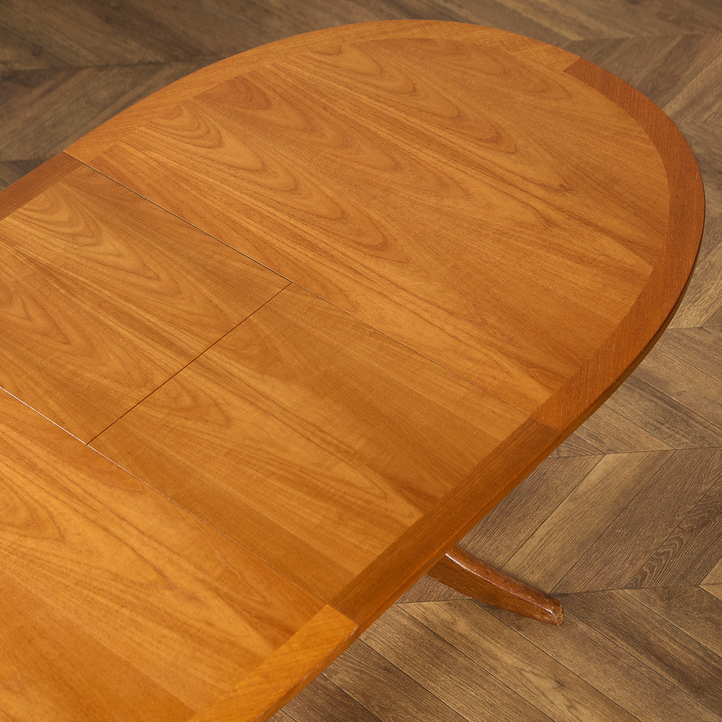 ヴィンテージ エクステンション オーバル ダイニングテーブル