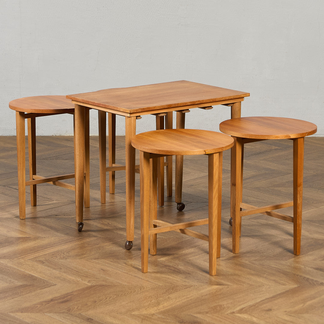 Novy Domov ヴィンテージ ネストテーブル