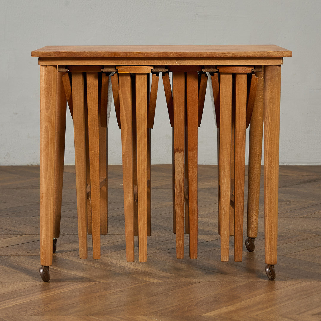 Novy Domov ヴィンテージ ネストテーブル