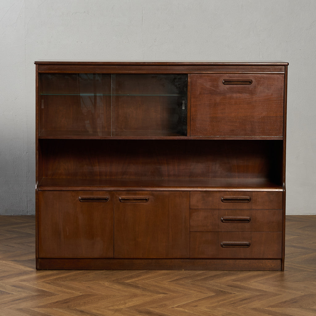 英国 ヴィンテージ カップボード