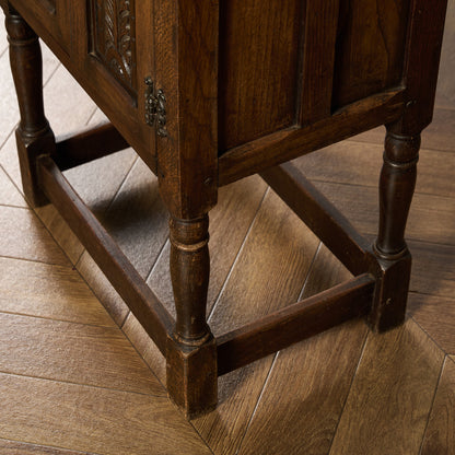 英国 クラシック サイドキャビネット サイドテーブル