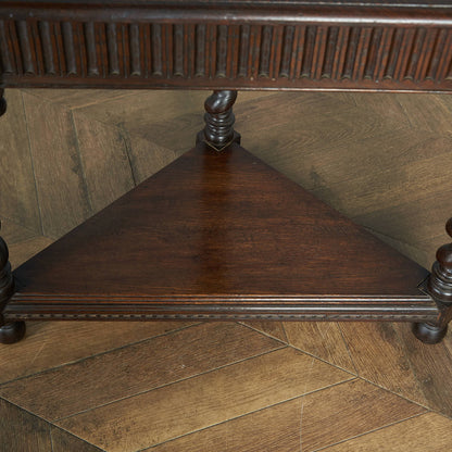 British classic corner table #84653