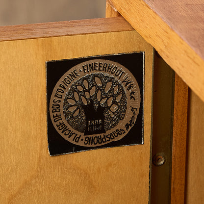 ヨーロッパ ヴィンテージ キャビネット