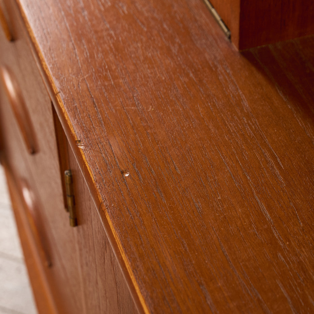 ヴィンテージ ハイ サイドボード