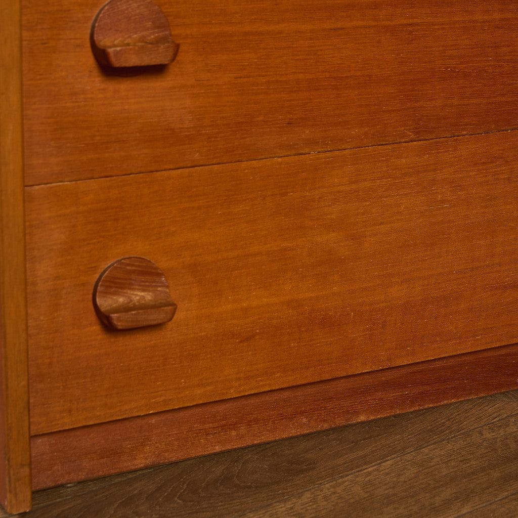 ヴィンテージ 4段 チェスト