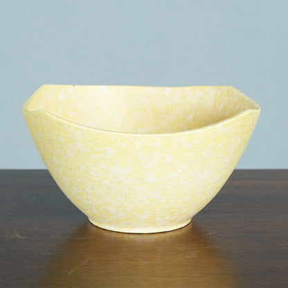 German Art Pottery ボウル