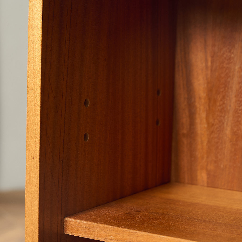 Cumbrae ヴィンテージ ナロー ガラス ブックケース 食器棚