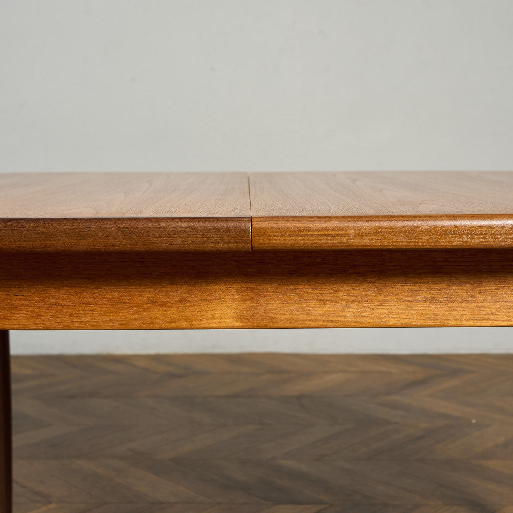 ヴィンテージ エクステンション オーバルダイニングテーブル