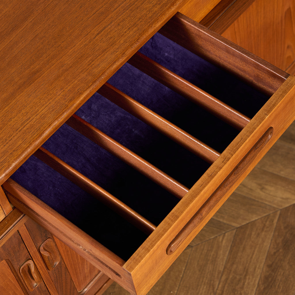 Fresco ヴィンテージ サイドボード カスタム アイアン ヘアピンレッグ