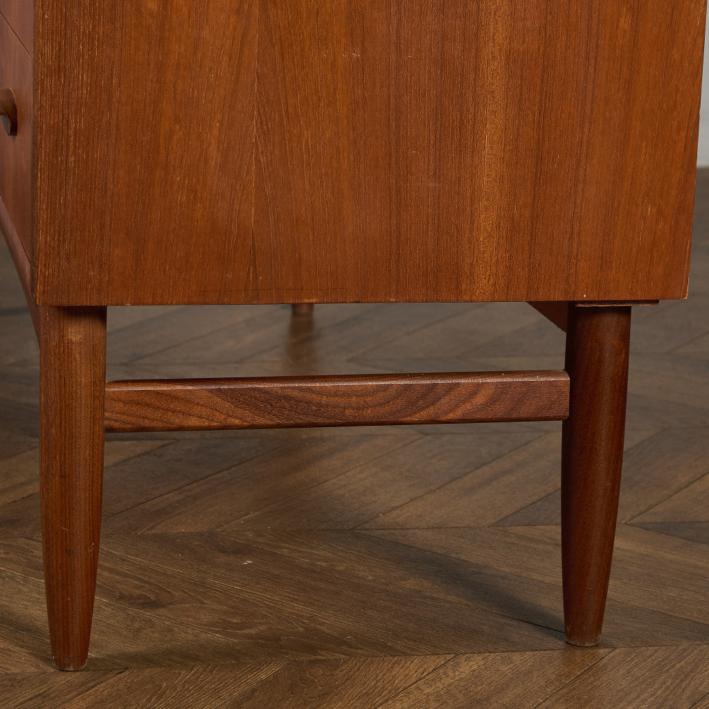 Brasilia ハイ サイドボード