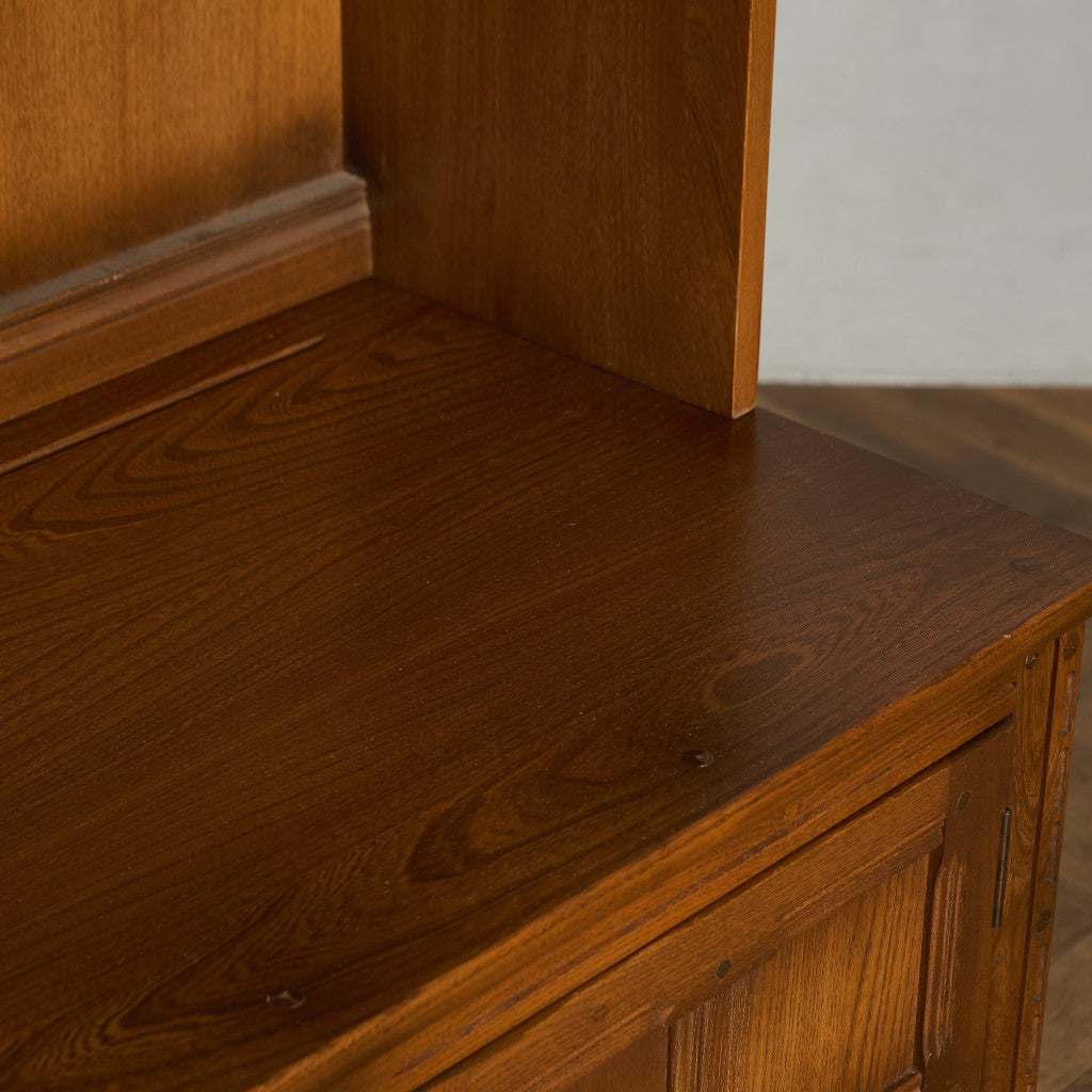 Old Colonial ヴィンテージ ブックケース カップボード ラウンドゴールドラベル