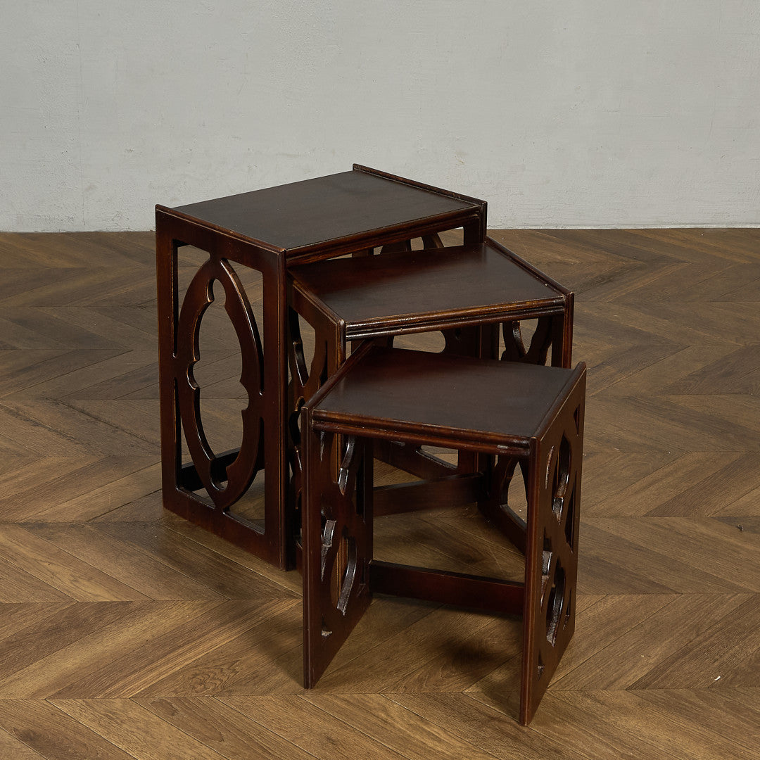 英国 アンティーク ネストテーブル