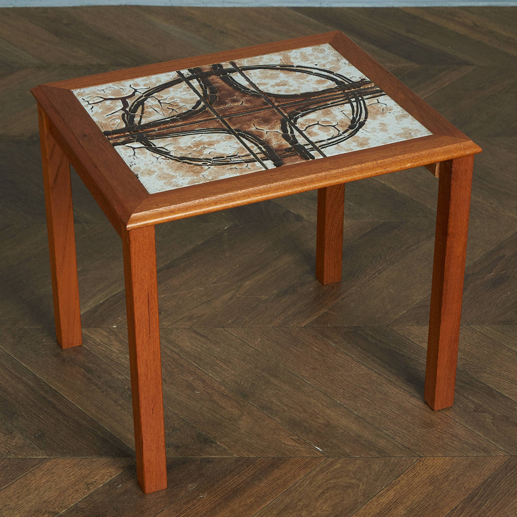 TRIOH mobler Danish tile top nesting table #84018