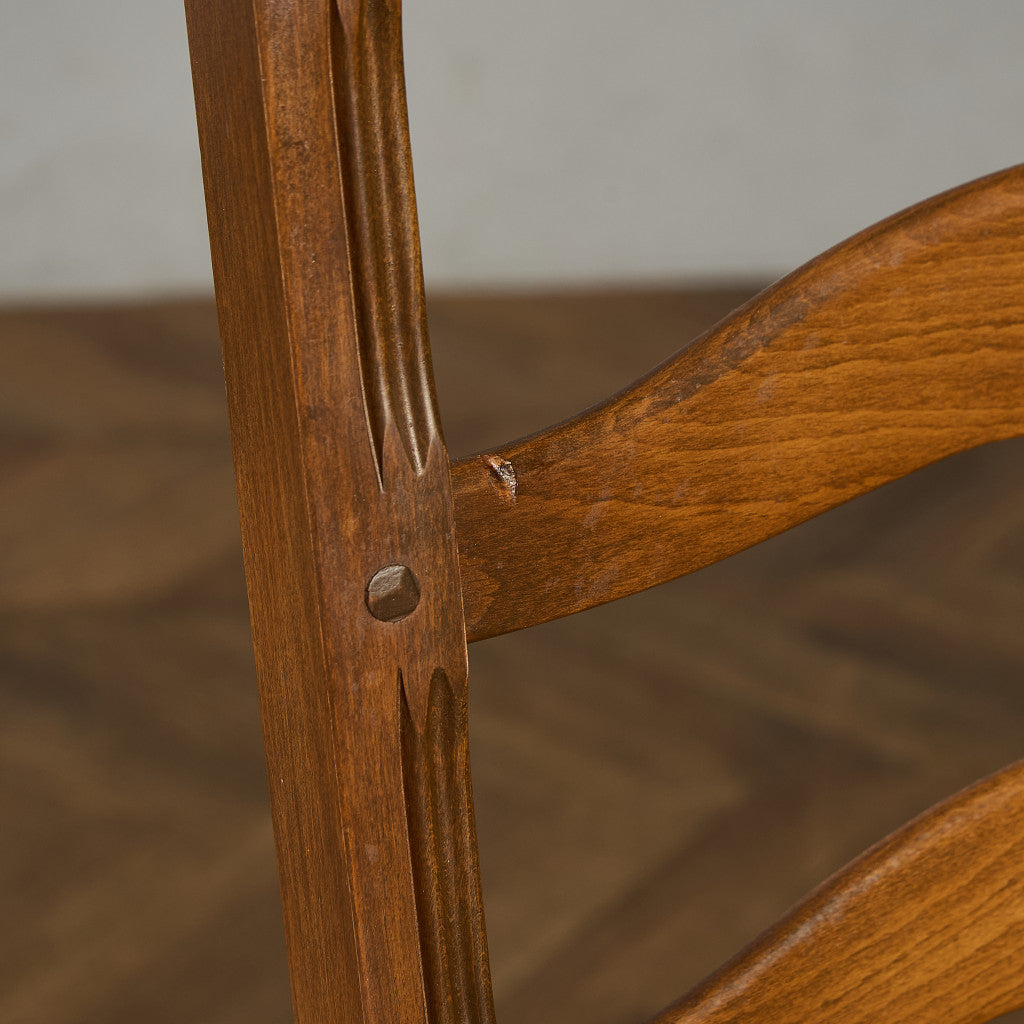 ラダーバックチェア (715) ラウンドゴールドラベル