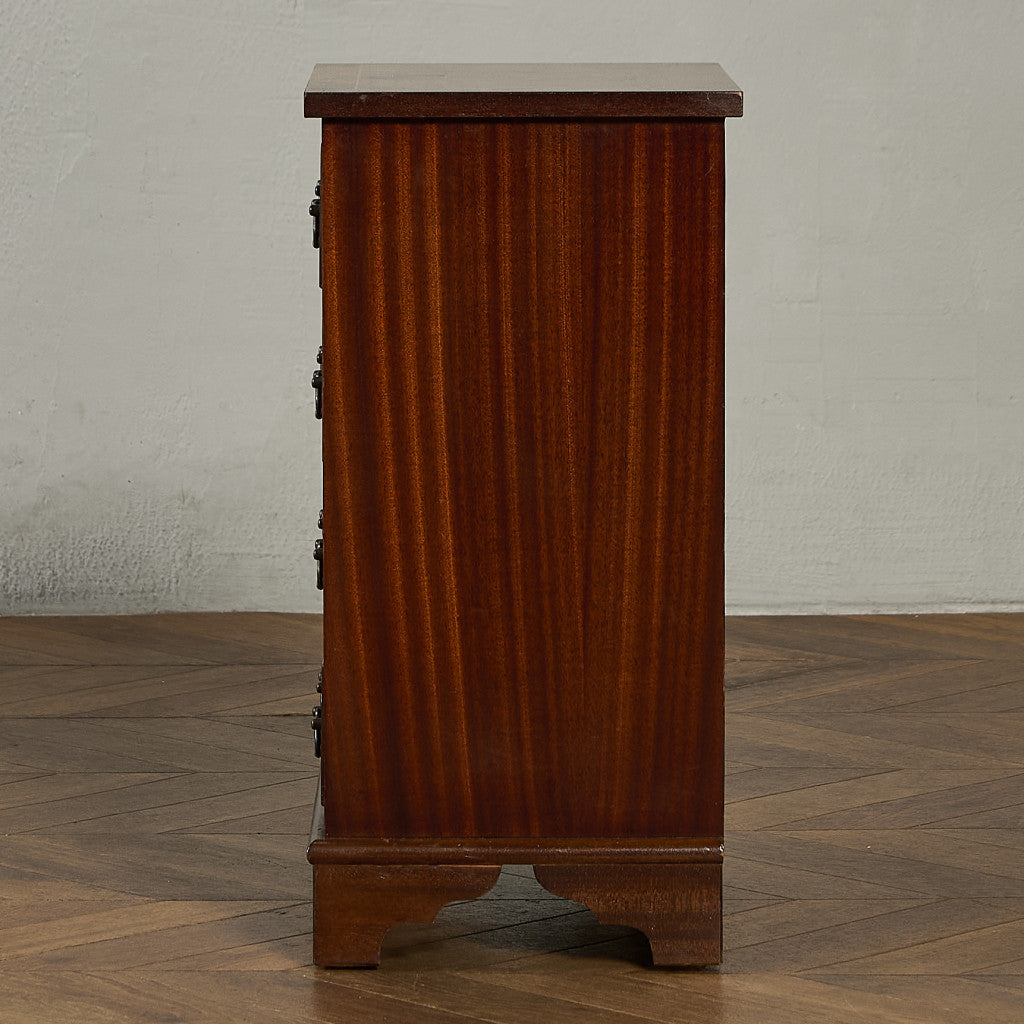 英国 クラシック 4段 サイドチェスト