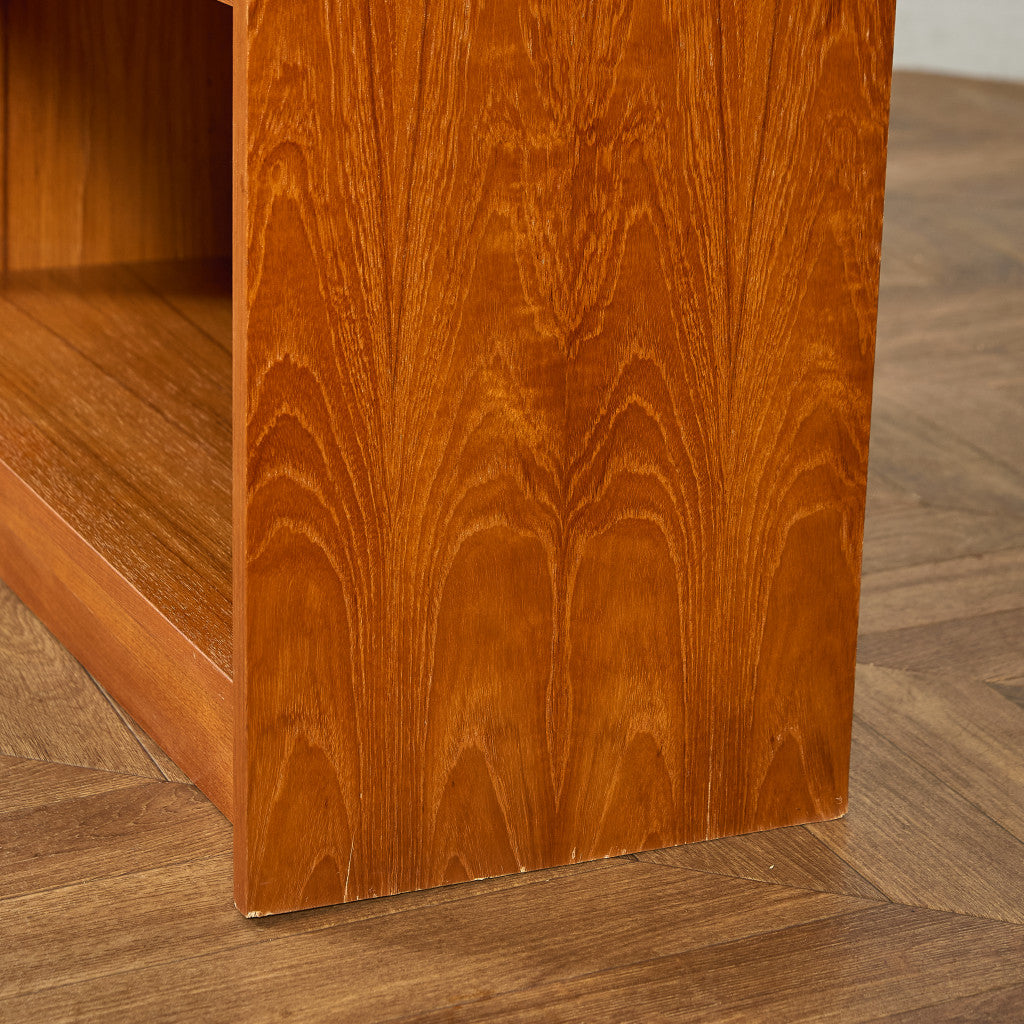 イギリス ヴィンテージ ブックシェルフ