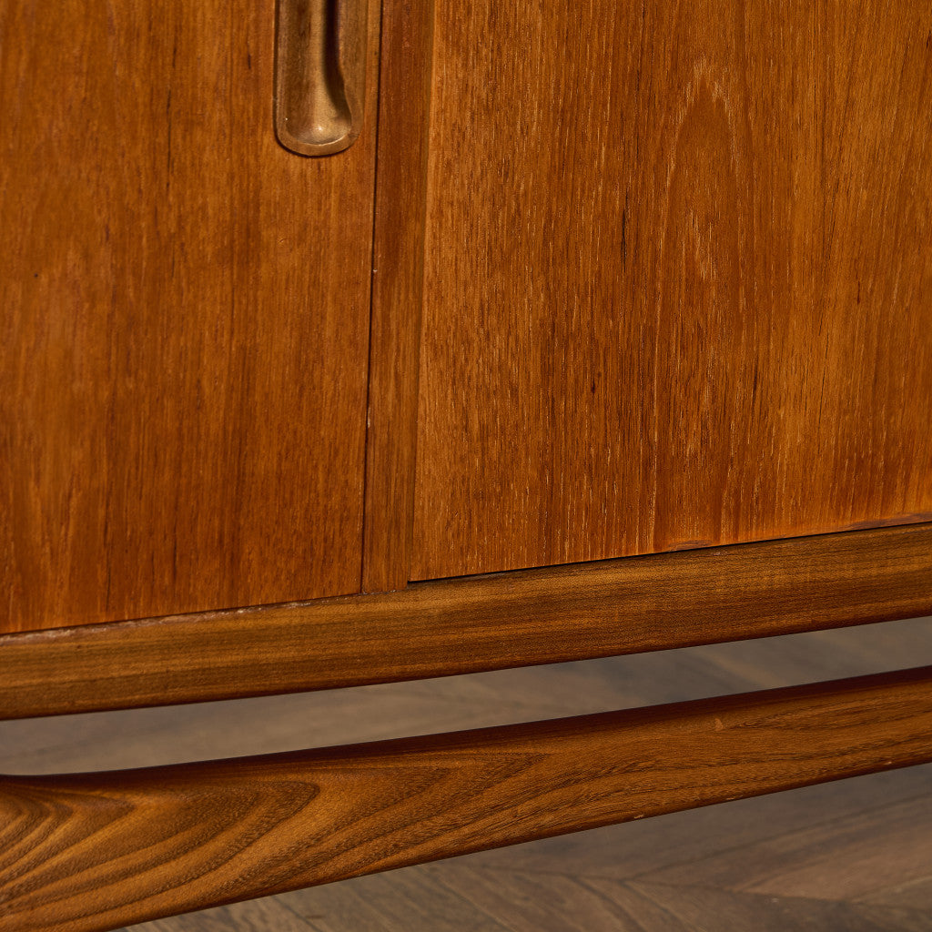 Fresco ヴィンテージ 脚付き サイドボード (4072)