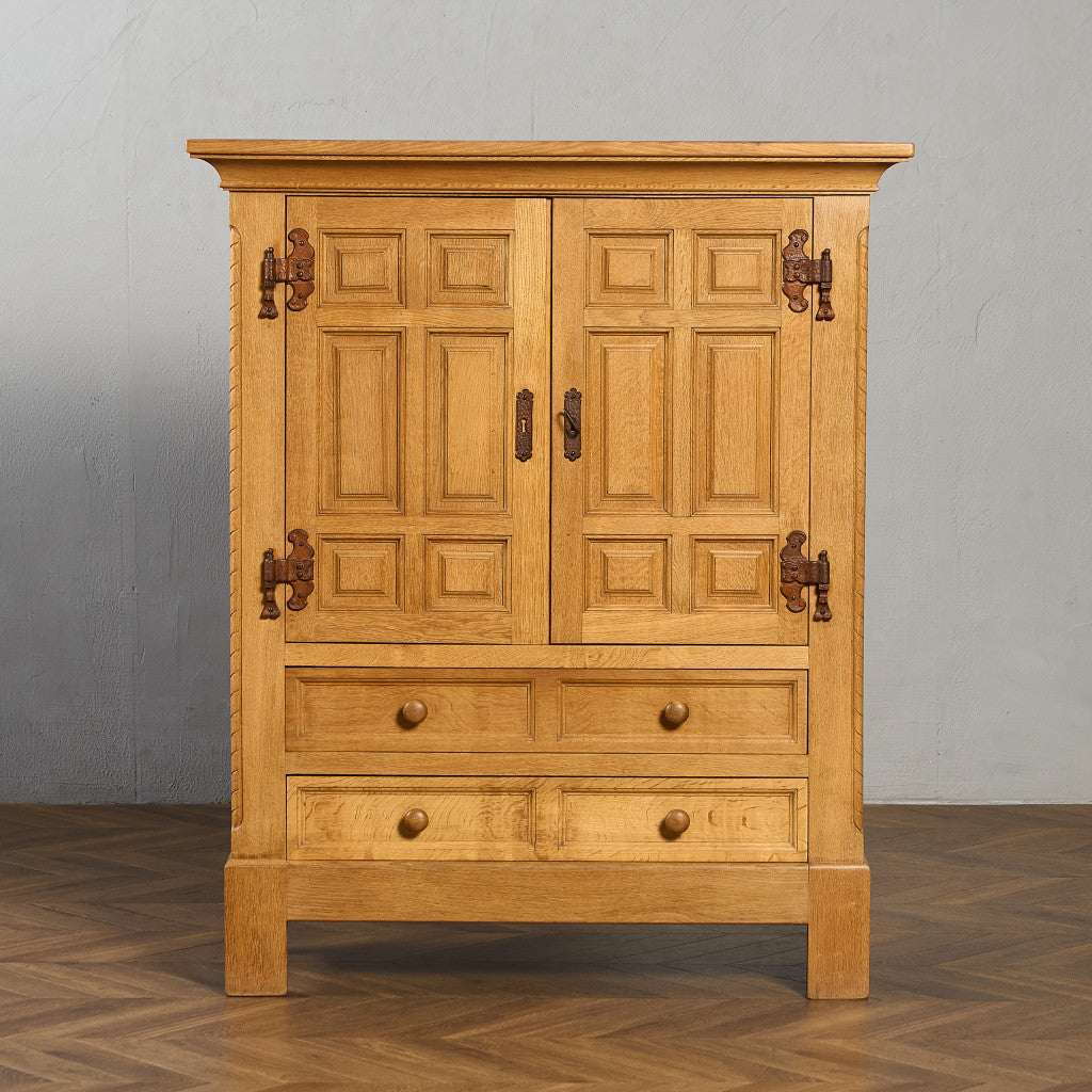 英国 クラシック キャビネット