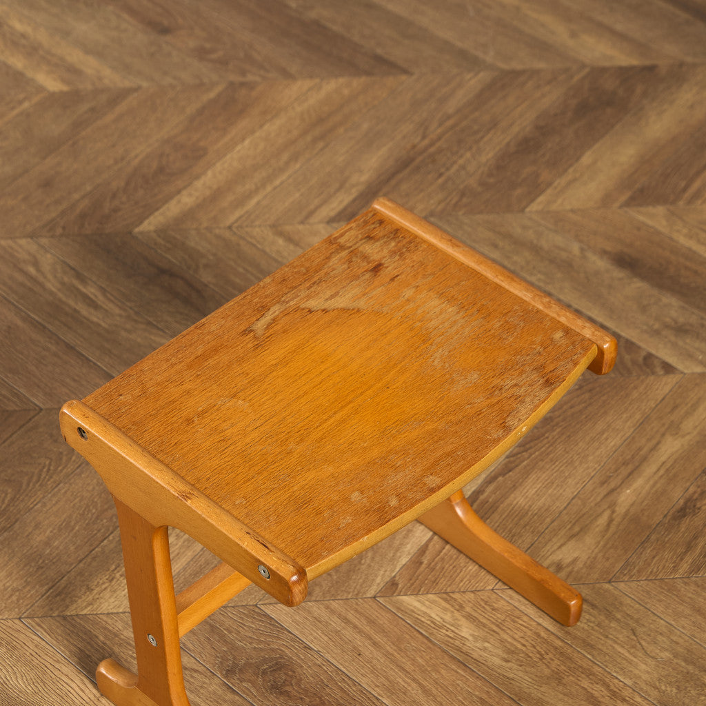 ルーマニア製 ヴィンテージ ネストテーブル