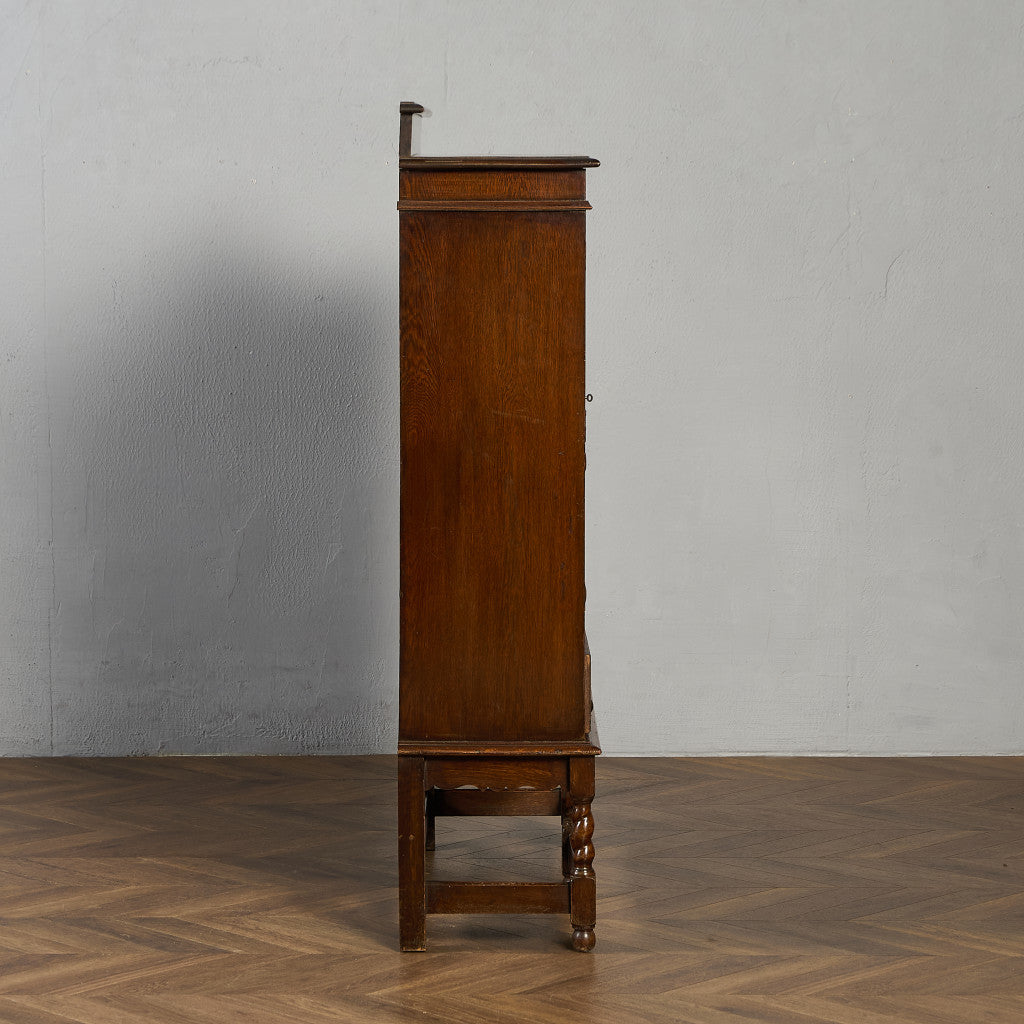 英国 クラシック キャビネット