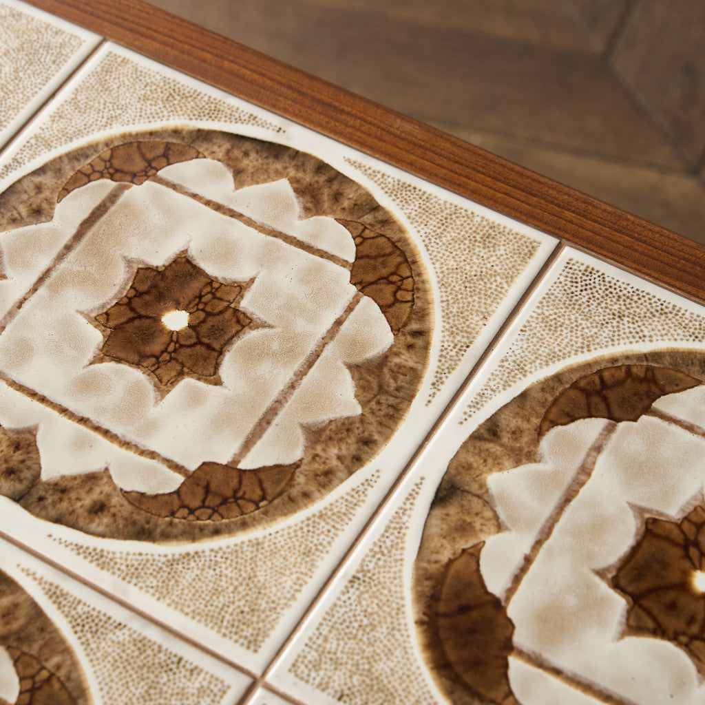 タイルトップ コーヒーテーブル