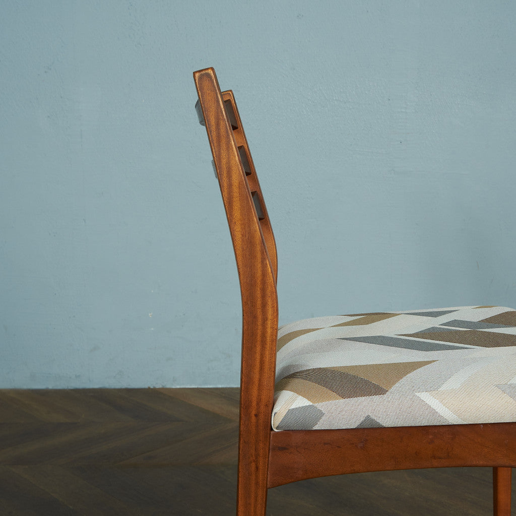 ヴィンテージ ダイニングチェア / 座面張替え済み (LUUM)