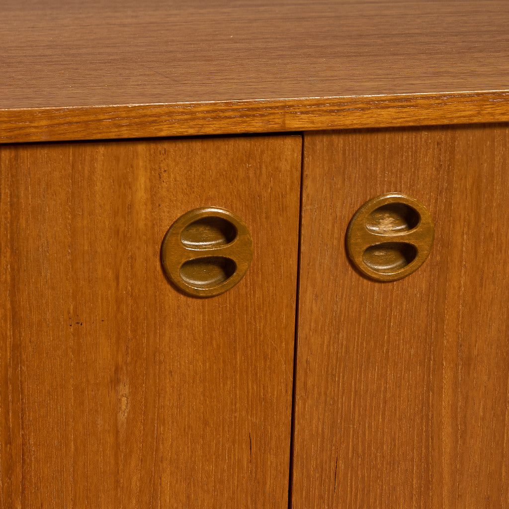 英国 ヴィンテージ キャビネット