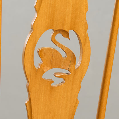 スワンバックチェア