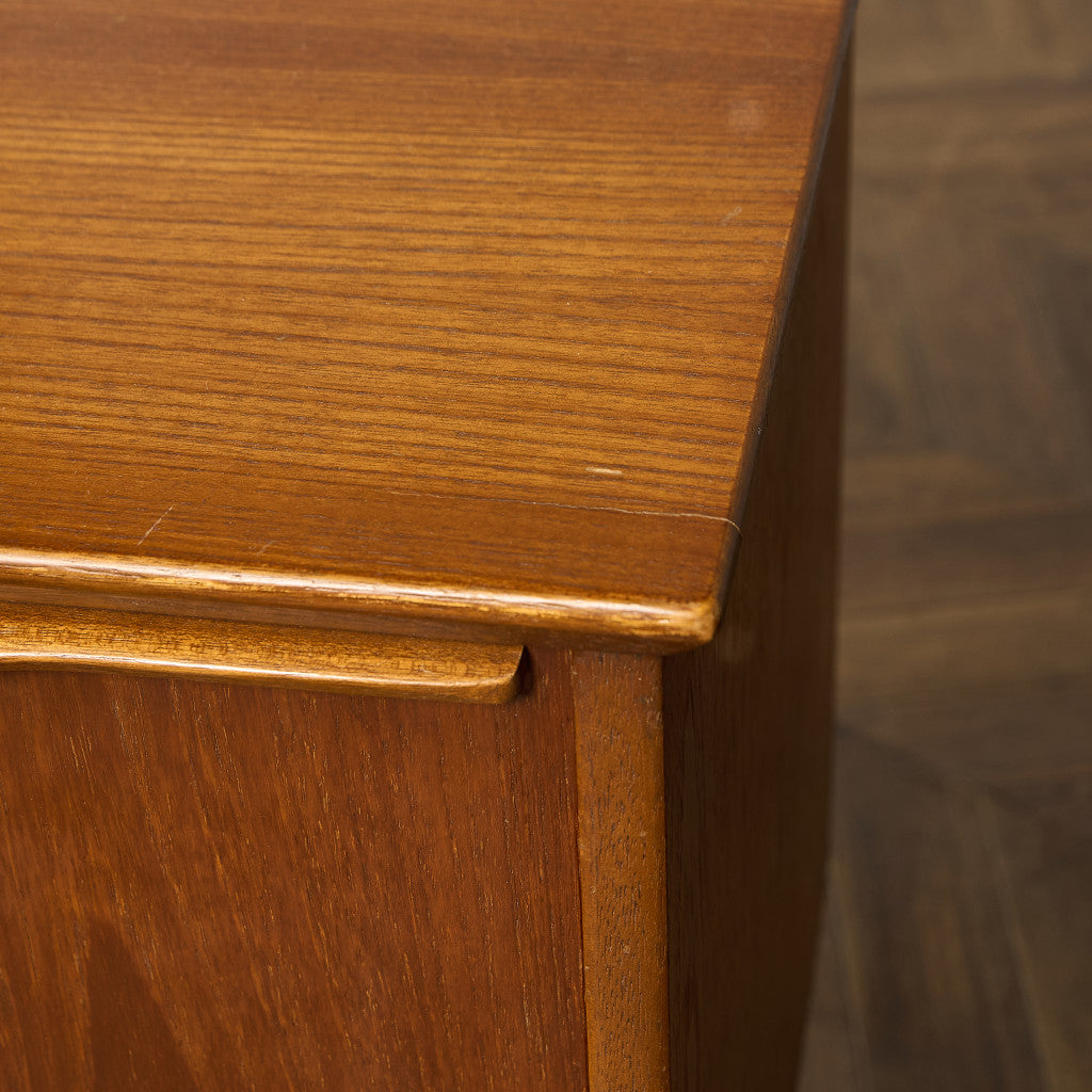 ヴィンテージ サイドボード