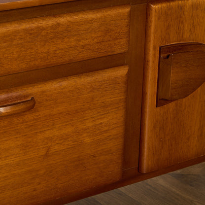 イギリスヴィンテージ サイドボード