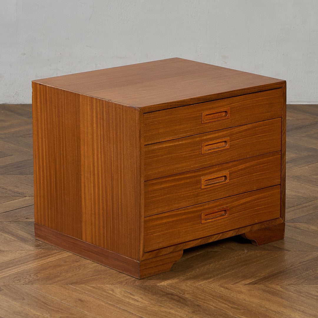 英国 ヴィンテージ 4段 サイドチェスト