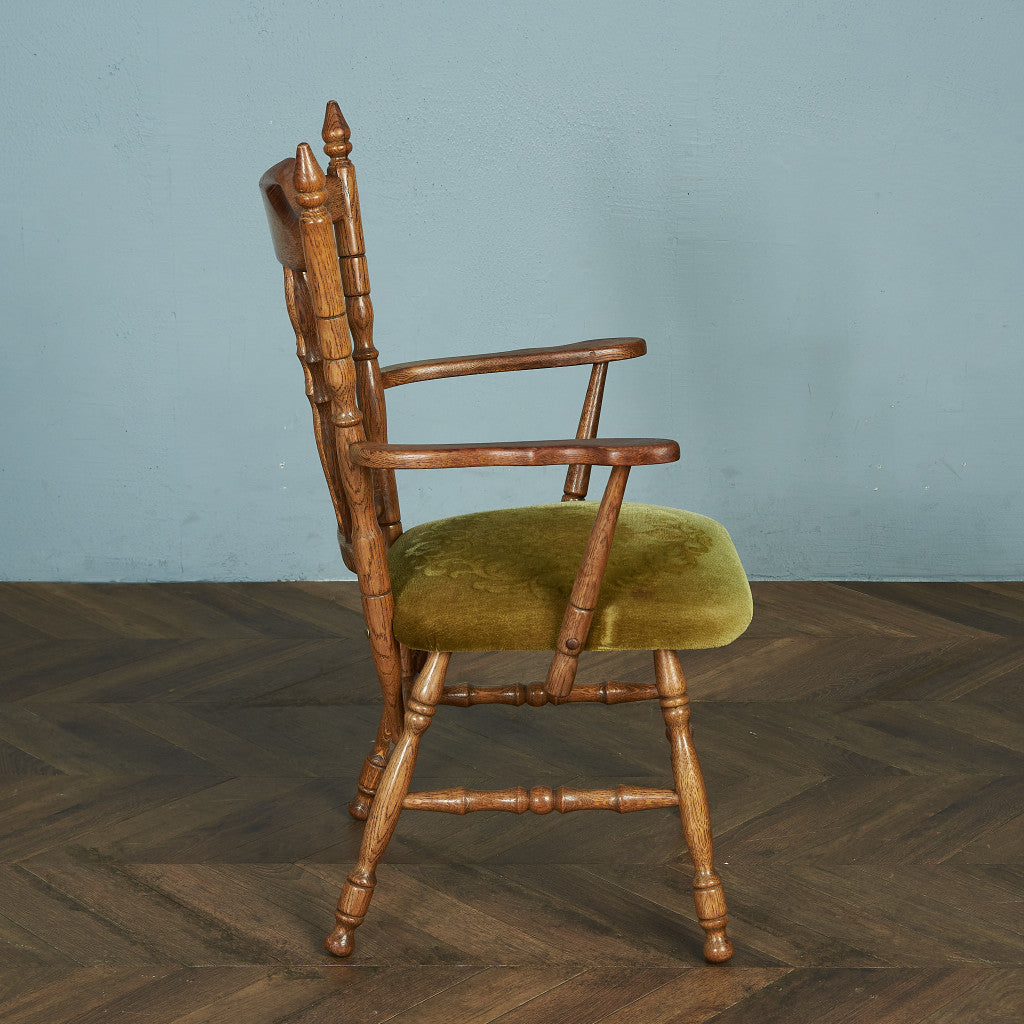 英国クラシック スピンドルバック アームチェア #81742 – camori 英国クラシック スピンドルバック アームチェア #81742 – camori
