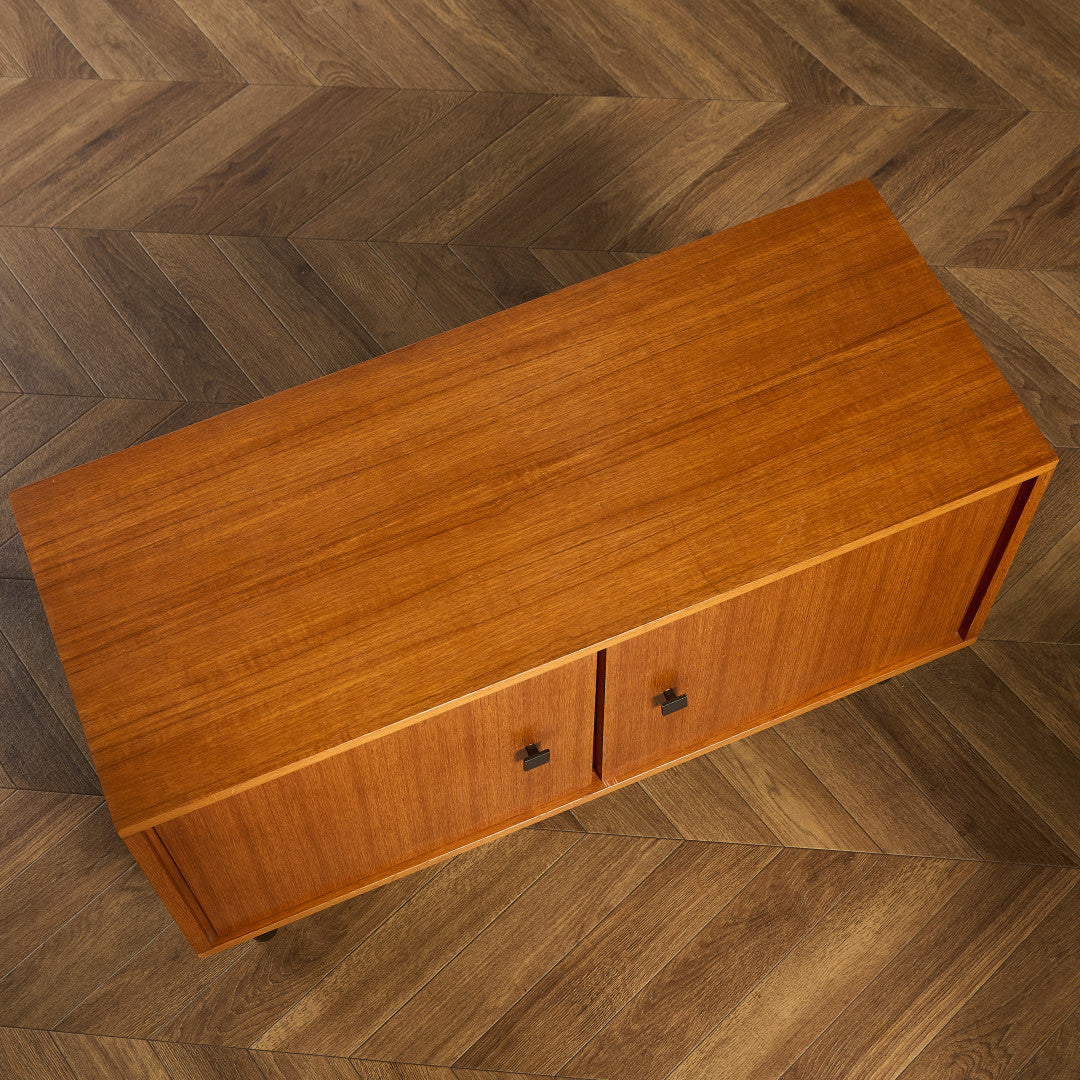 英国 ヴィンテージ キャビネット