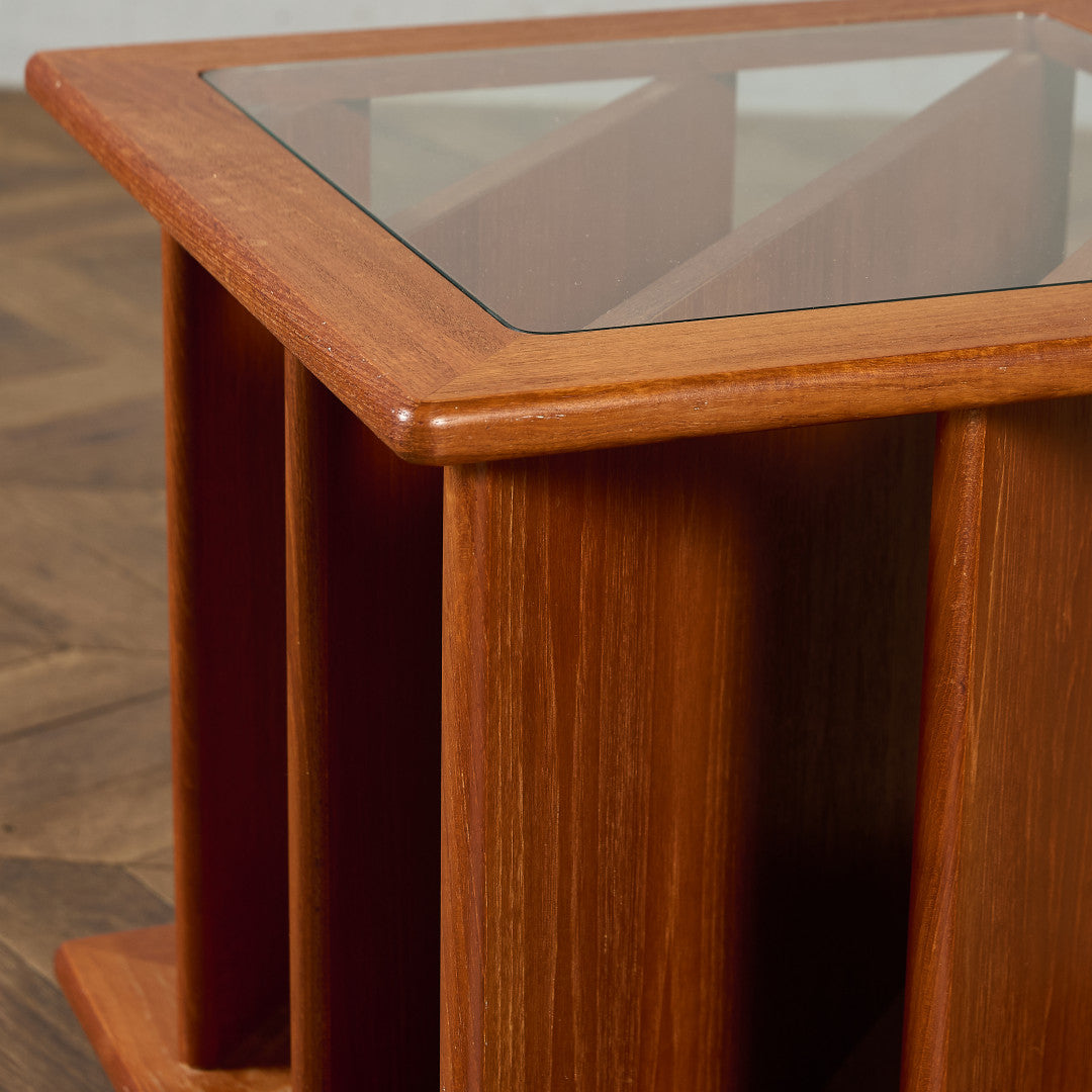 デンマーク ヴィンテージ マガジンラック付き コーヒーテーブル