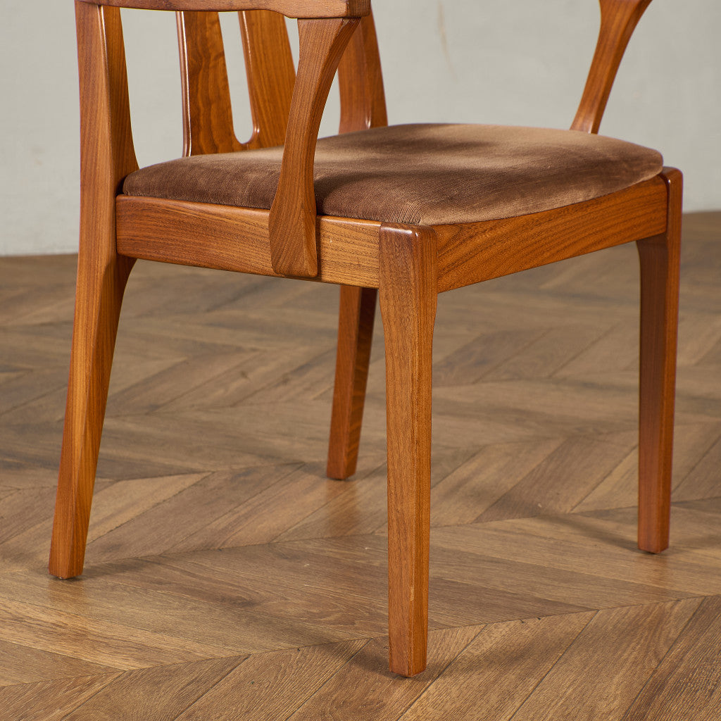 ダイニング アームチェア