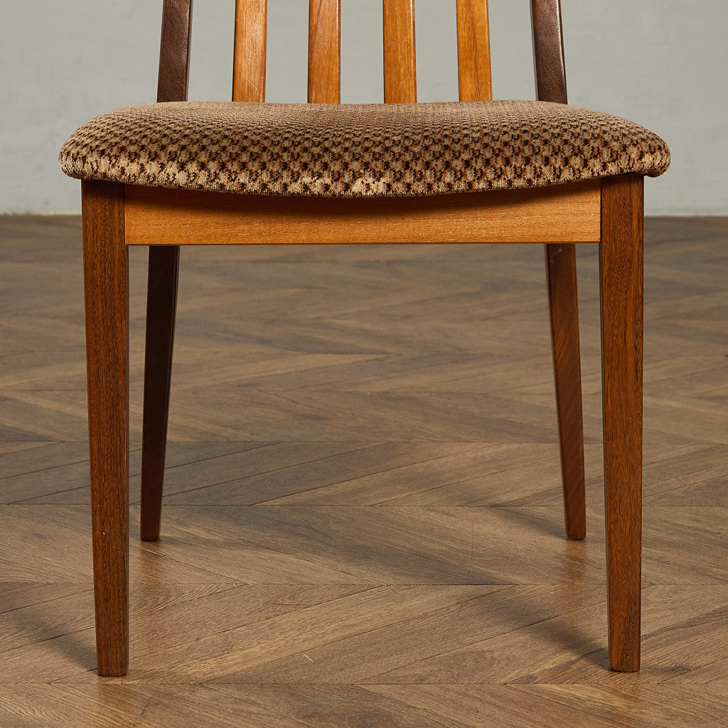 スラットバックチェア (4540)