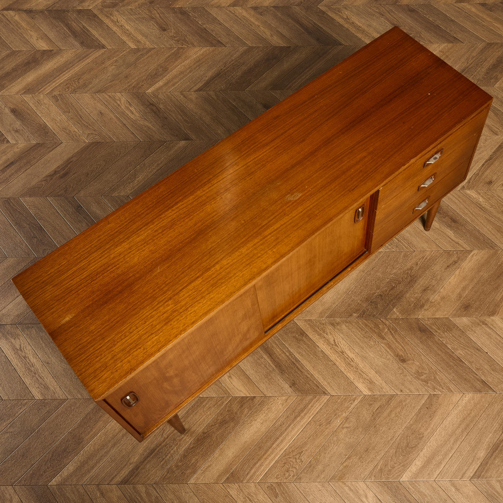 ヴィンテージ サイドボード 食器棚