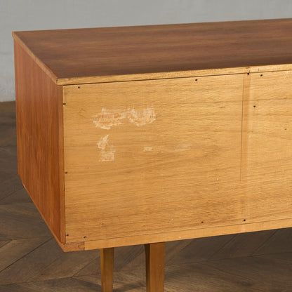 イギリス ヴィンテージ サイドボード