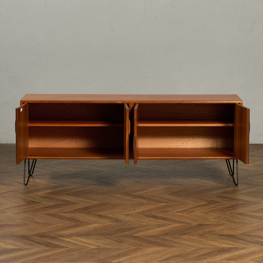 Fresco ヴィンテージ サイドボード カスタム アイアン ヘアピンレッグ