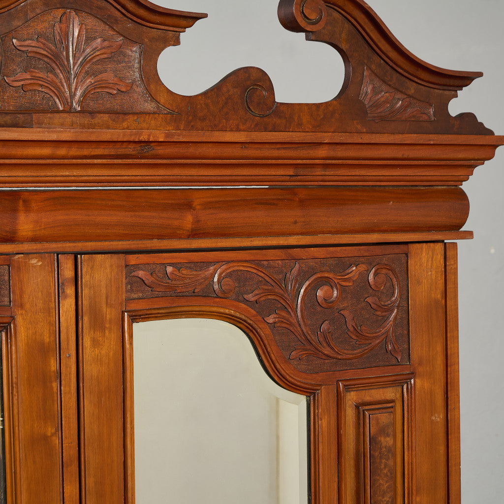 英国 アンティーク ワードローブ