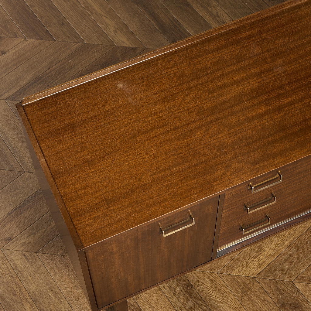 Brass-fitted Tola  ヴィンテージ サイドボード (4005)