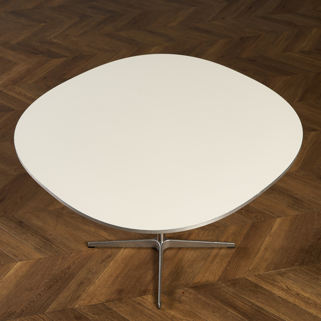 Fritz Hansen A603 Super-circular Table スーパー円テーブル
