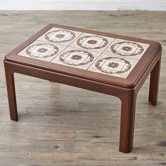 タイルトップ コーヒテーブル