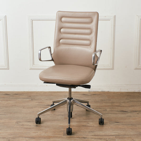 Vitra AC4