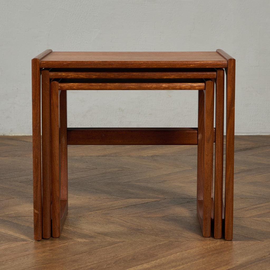 Quadrille ヴィンテージ ネストテーブル