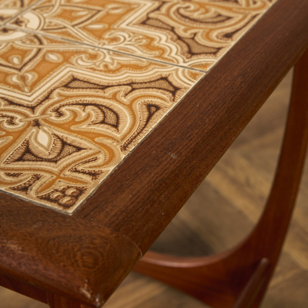 Astro ヴィンテージ タイルトップ ネストテーブル (3552D)