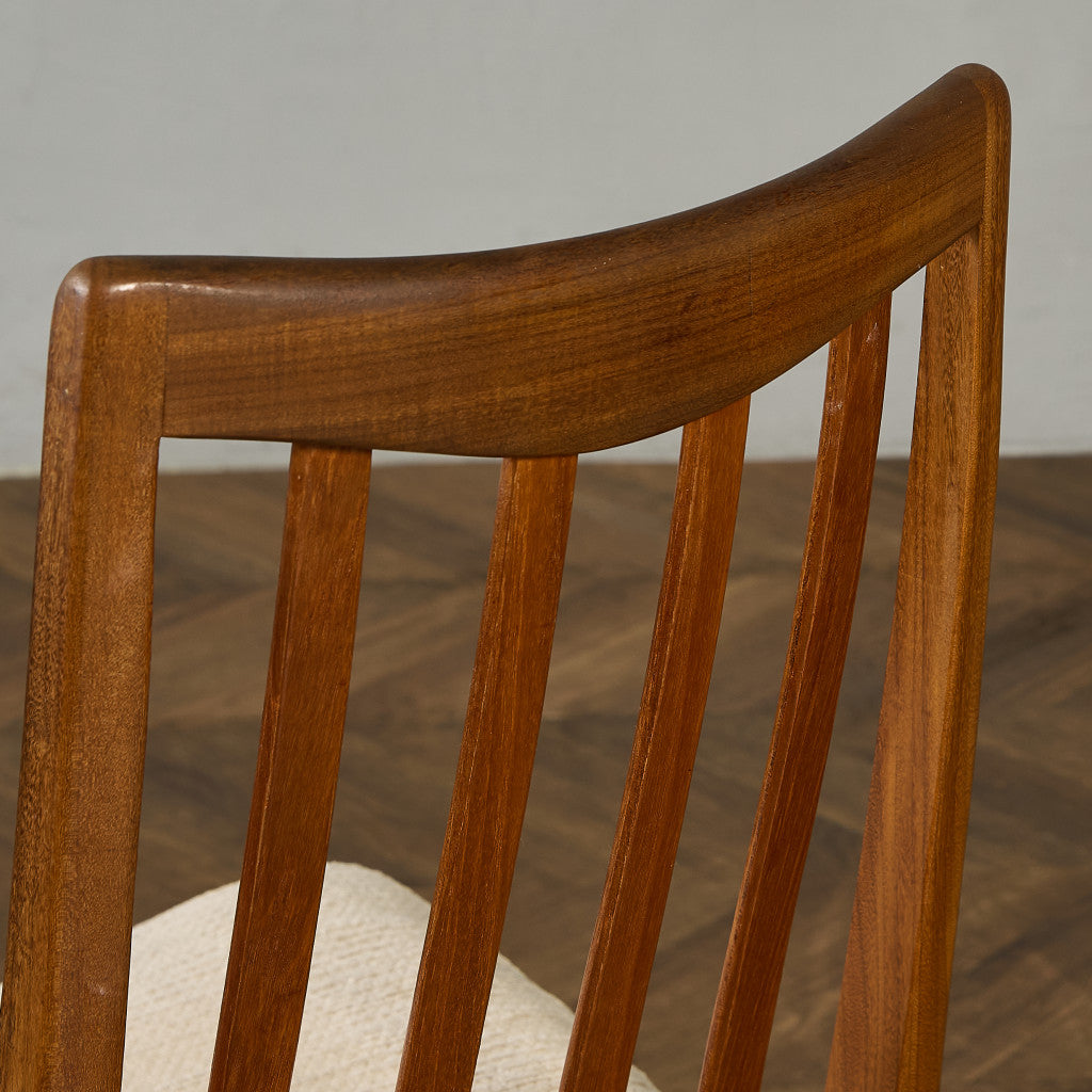 スラットバックチェア (4540)