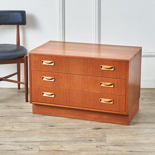 Fresco 3段 ワイドチェスト