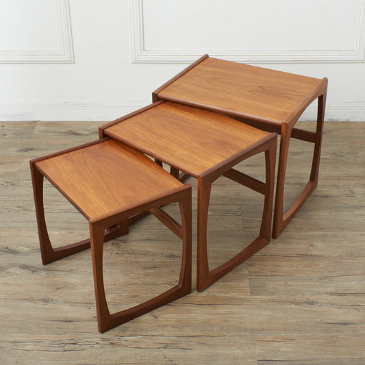 Quadrille ネストテーブル